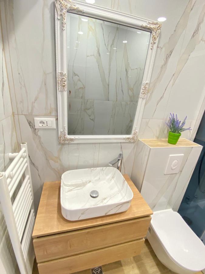 Apartment Lana Baška Voda Extérieur photo