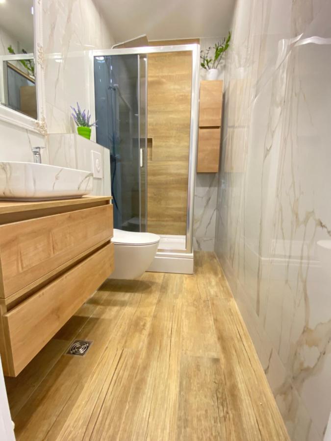 Apartment Lana Baška Voda Extérieur photo