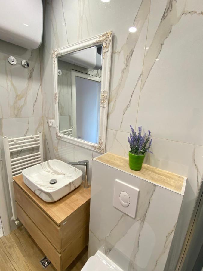 Apartment Lana Baška Voda Extérieur photo